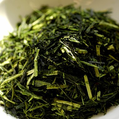 hase　織部澪標写茶入　白地宝尽一重蔓唐草金襴仕覆　共箱　VR6354 白折 – 奥八女 茶の葉堂