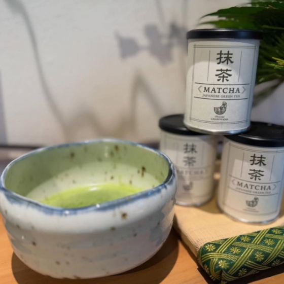 抹茶　-白-　30ｇ缶入り